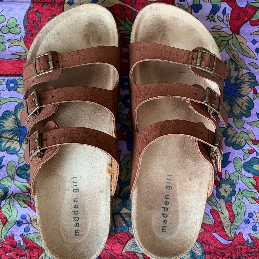 Madden Girl lightly used sandals